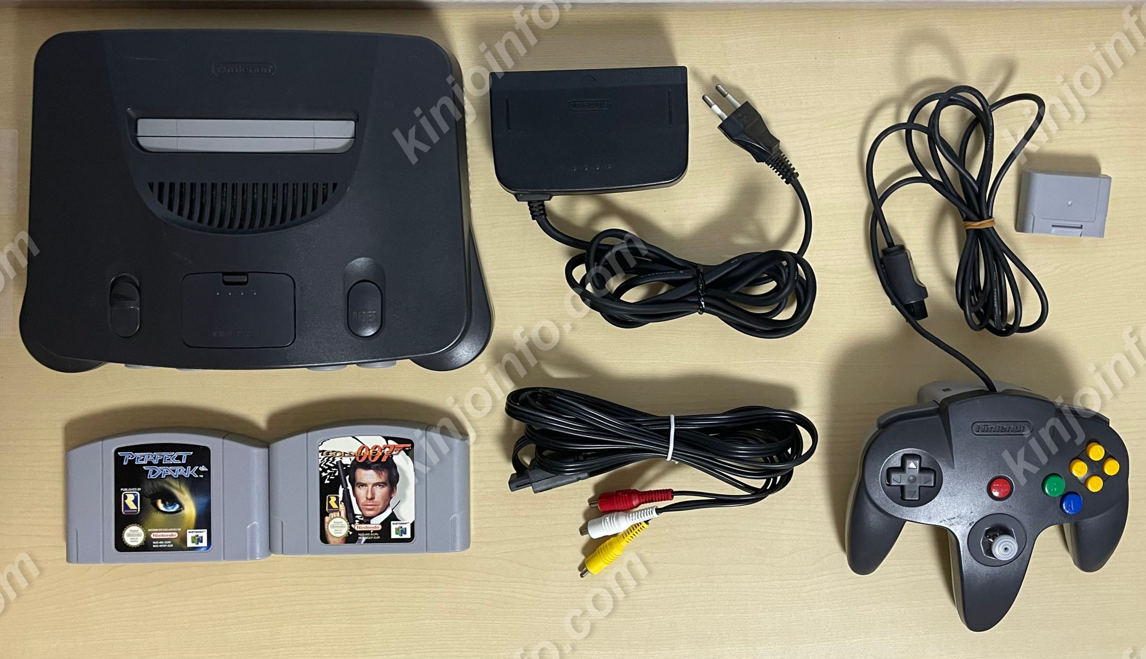 PAL制式のNINTENDO64本体一式【中古・N64欧州版・PAL版・230V】