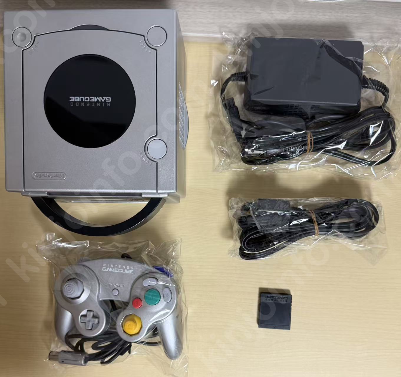 Nintendo GameCube Console System（ニンテンドーゲームキューブ 本体一式）【中古美品・NGC北米版】