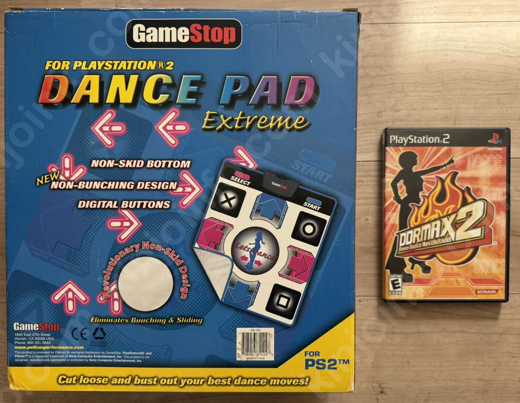 DDRMAX2 Dance Dance Revolution（DDRMAX2 ダンスダンスレボリューション）+ Dance Pad（ダンスパッド）【中古美品・PS2北米版】